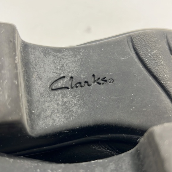 Clarks Black Leather Slip on Shoes with 2 inch Wedge Style Heel size 6.5 - Picture 9 of 11